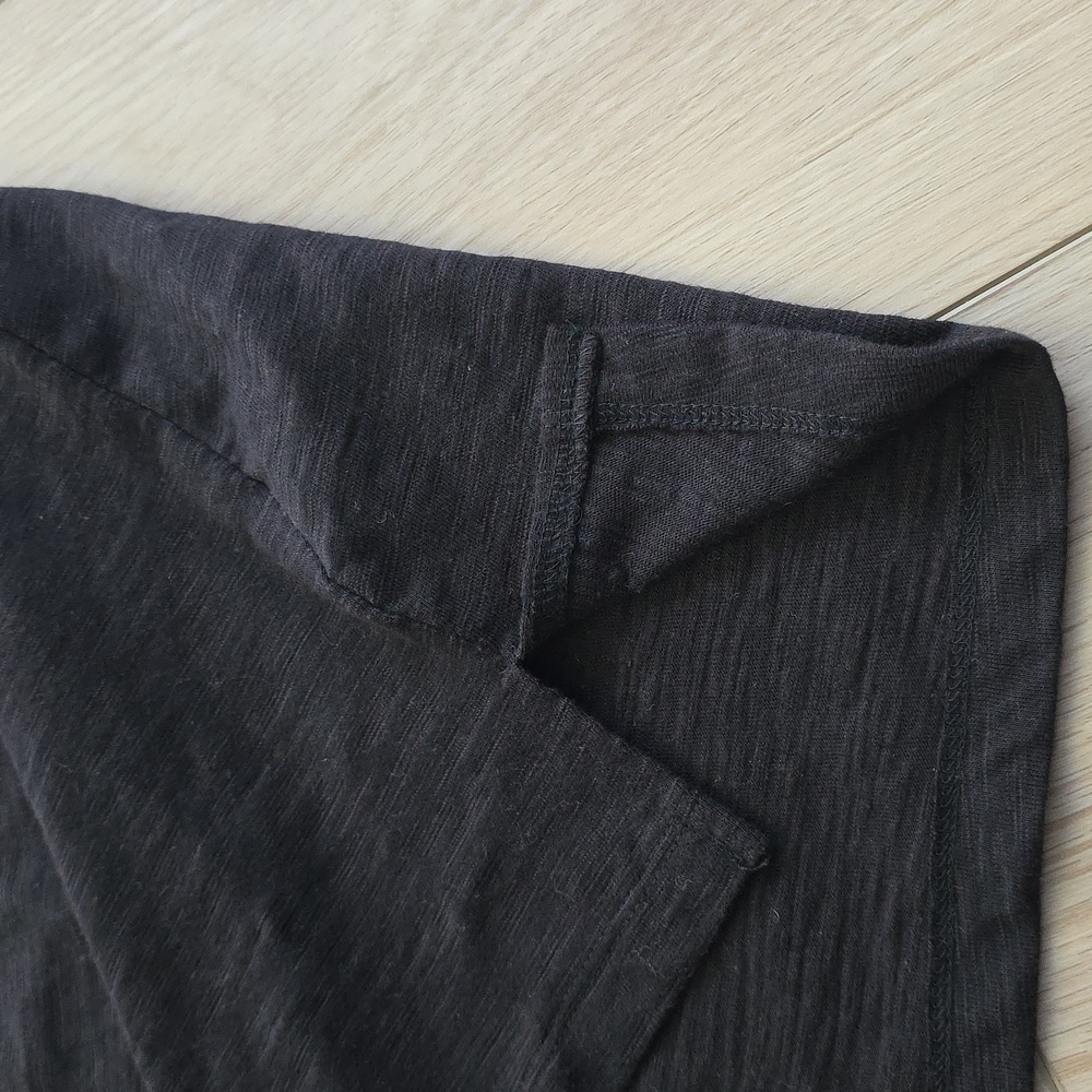 NWOT Stylish Black Stretchy Shirt - Picture 9 of 9